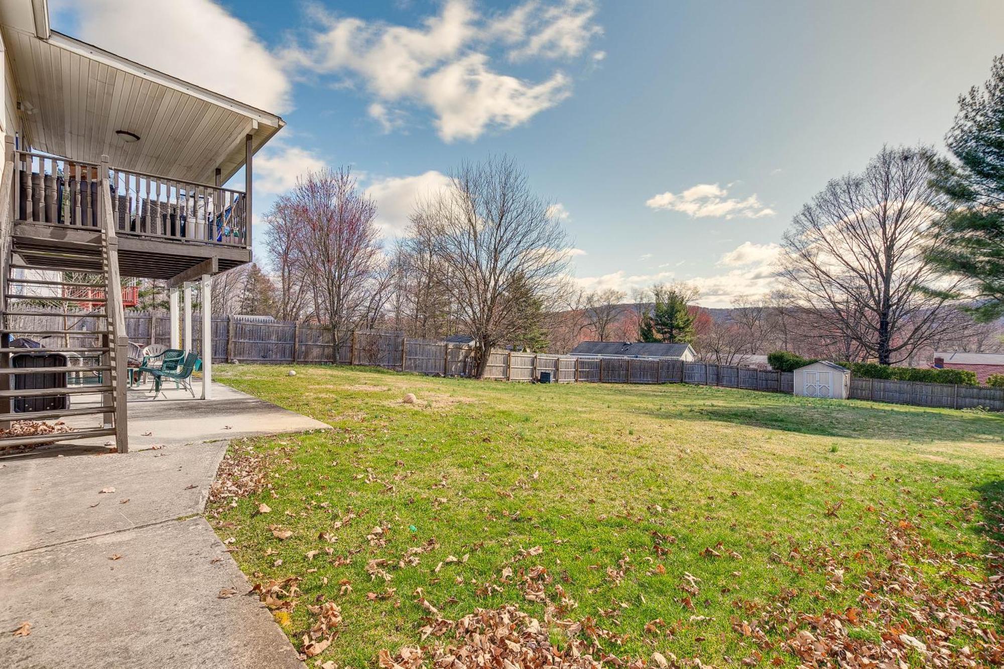 Apartment Rental 2 Mi To Rockland Lake State Park Valley Cottage Exterior photo